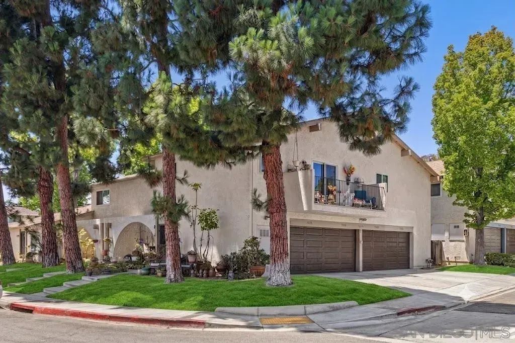 7802 Camino Raposa, UNIVERSITY CITY