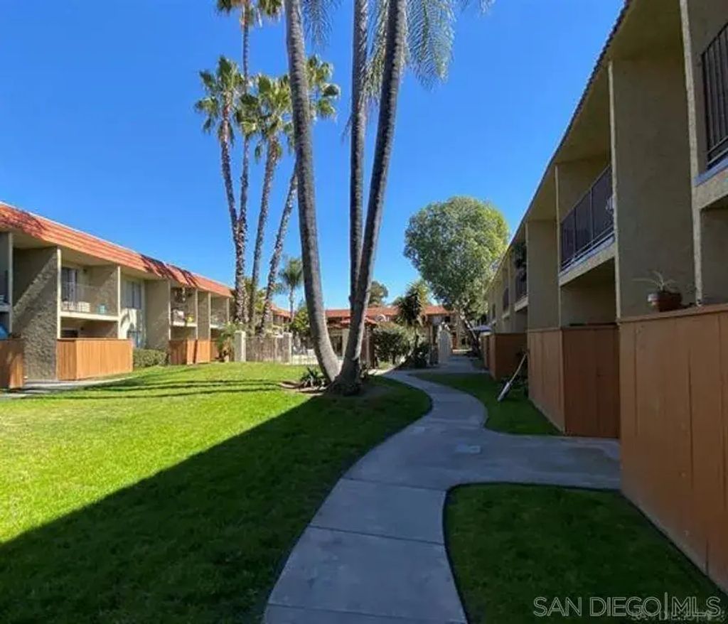 589 N Johnson Ave 244, El Cajon