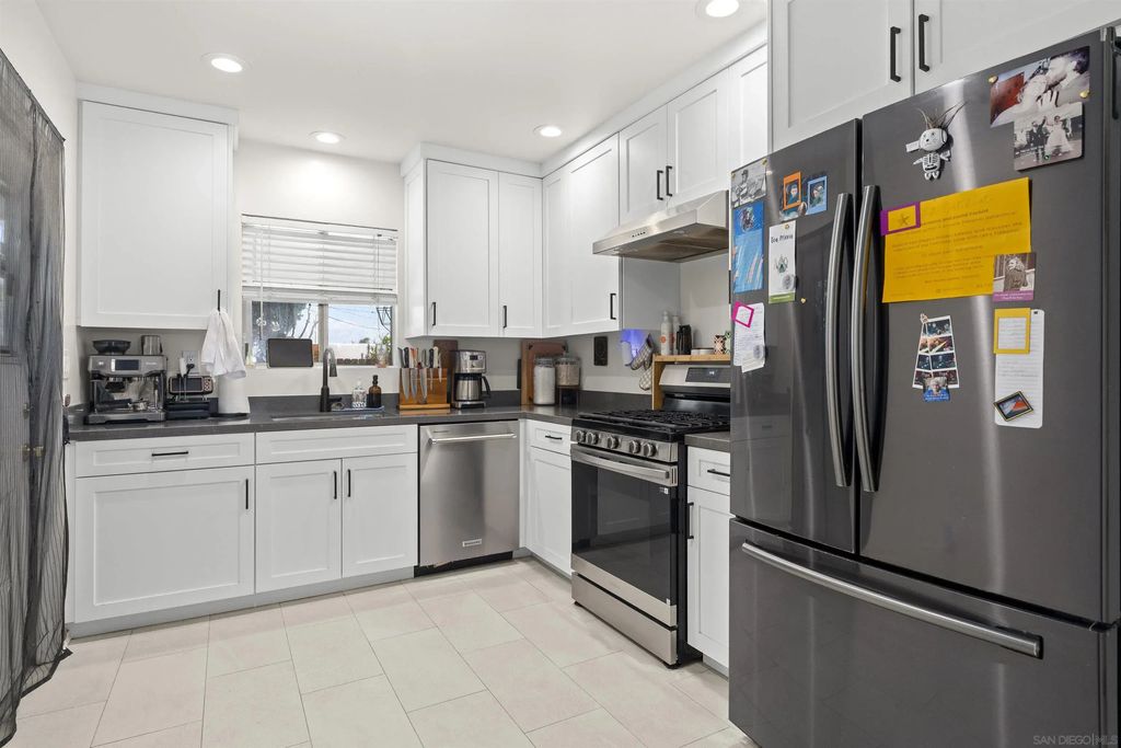 3327-3329 41st St, CITY HEIGHTS