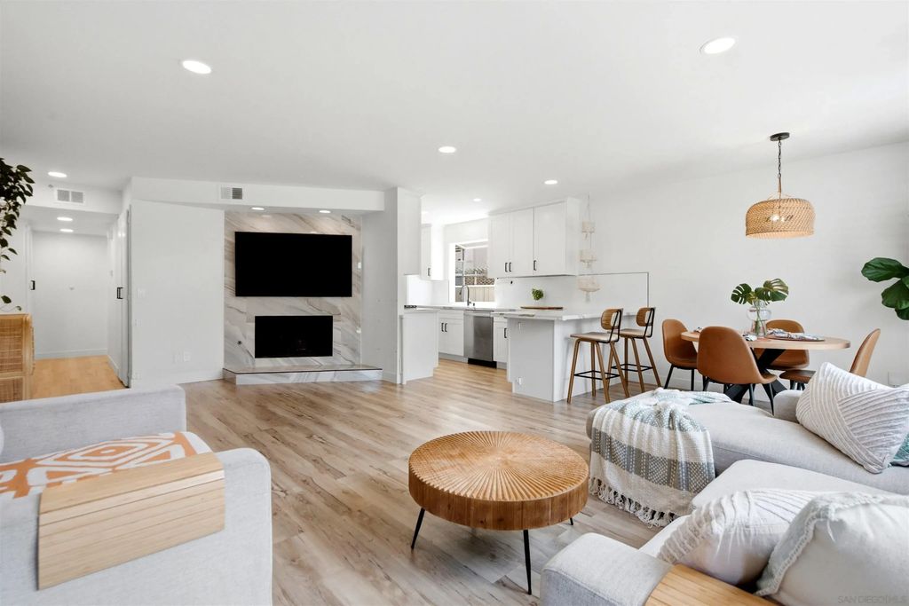 3063 Barnard St 1, POINT LOMA