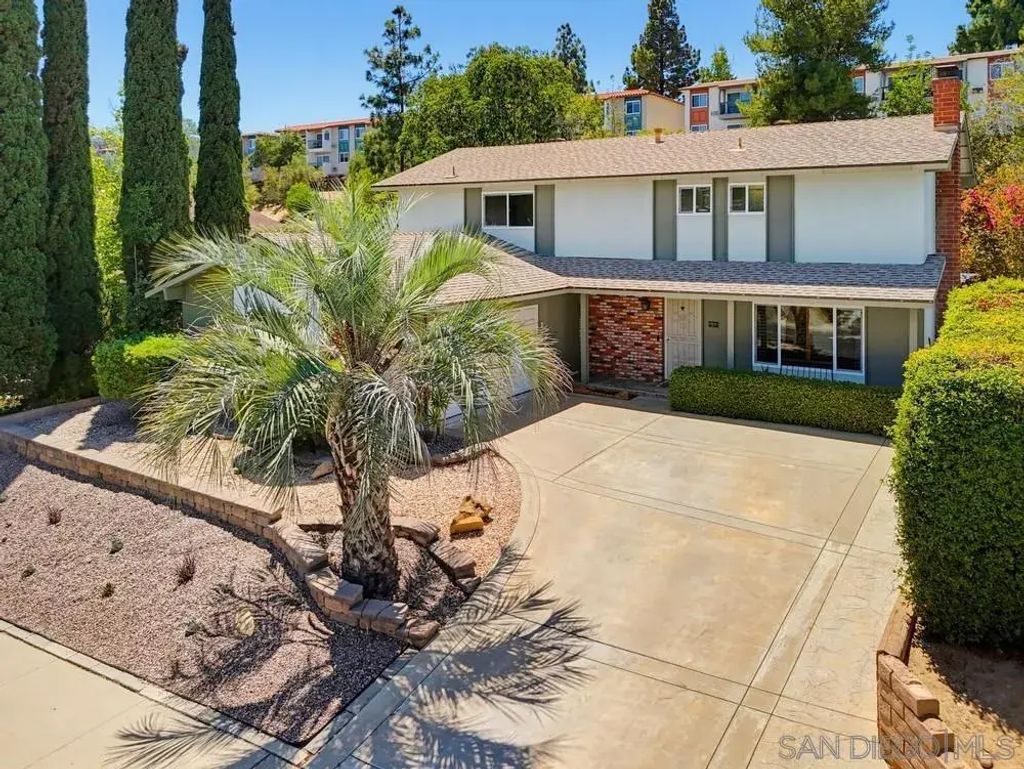 5520 Aztec Dr, La Mesa