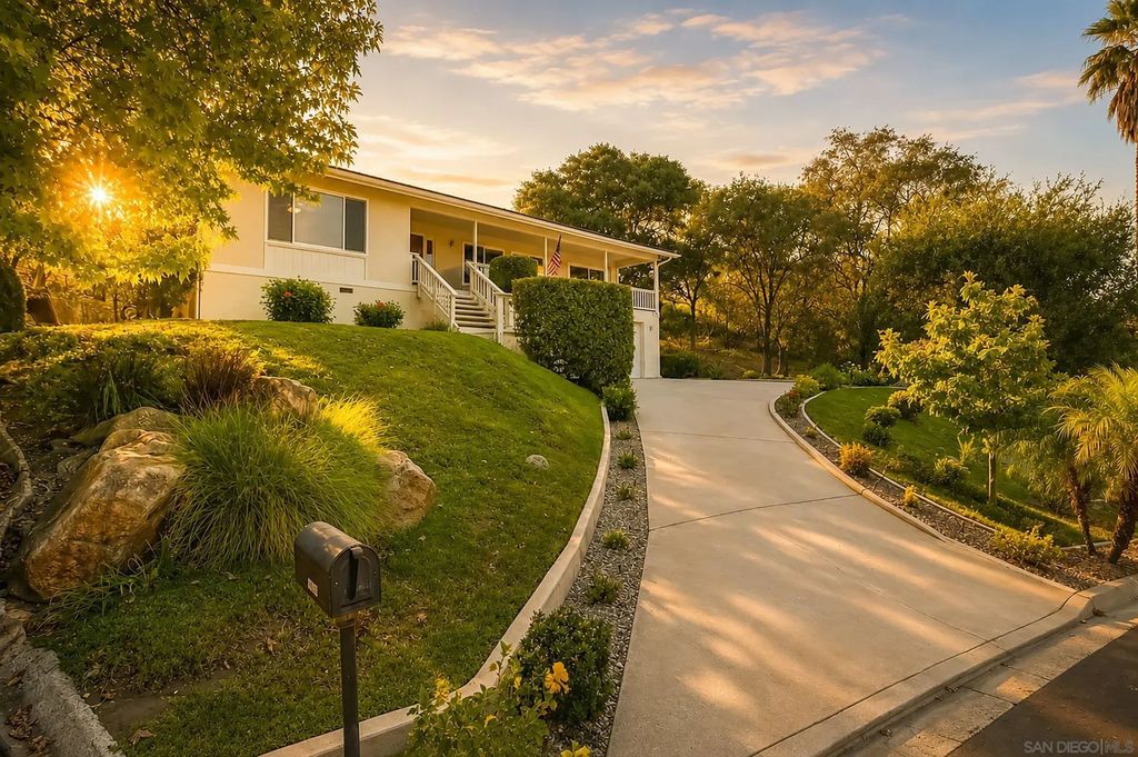 10020 Sage Hill, Escondido