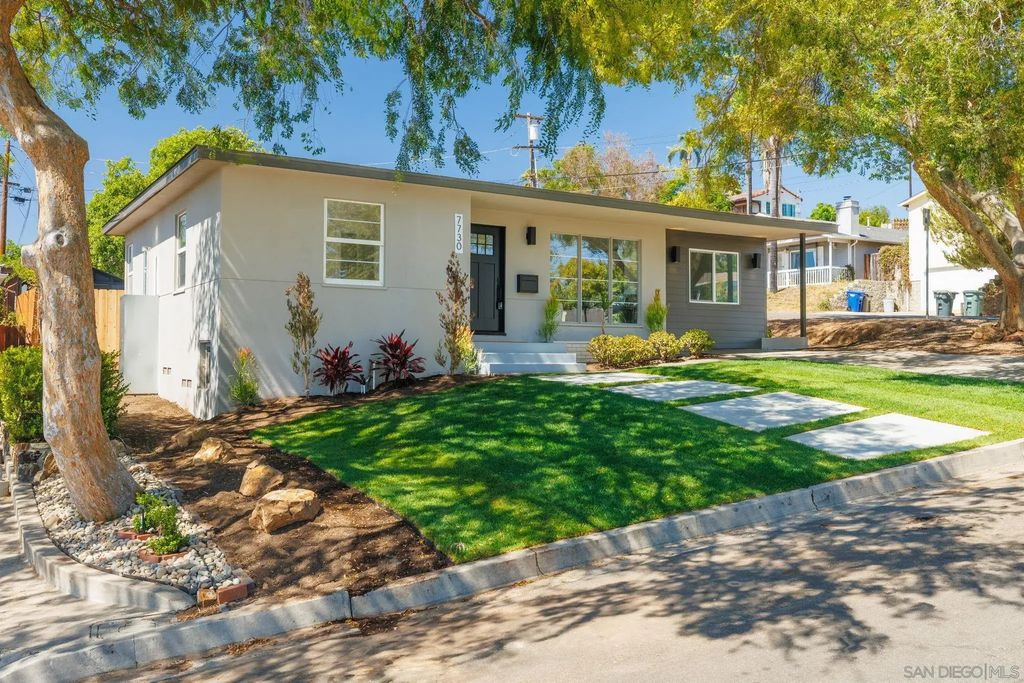 7730 Loma Vista Dr, La Mesa