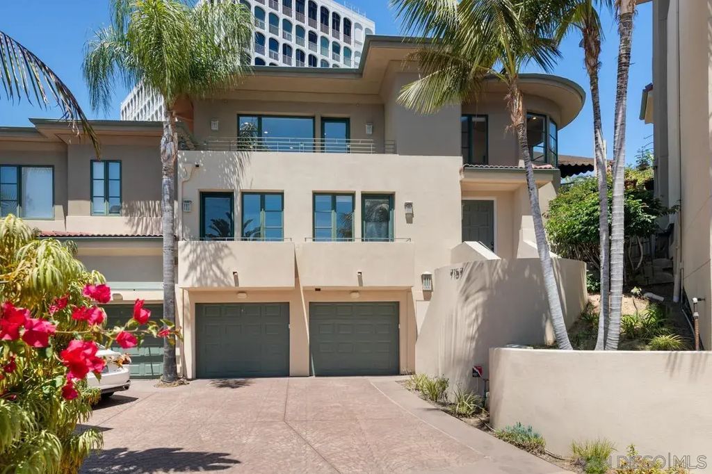 7157 Fay Ave, La Jolla