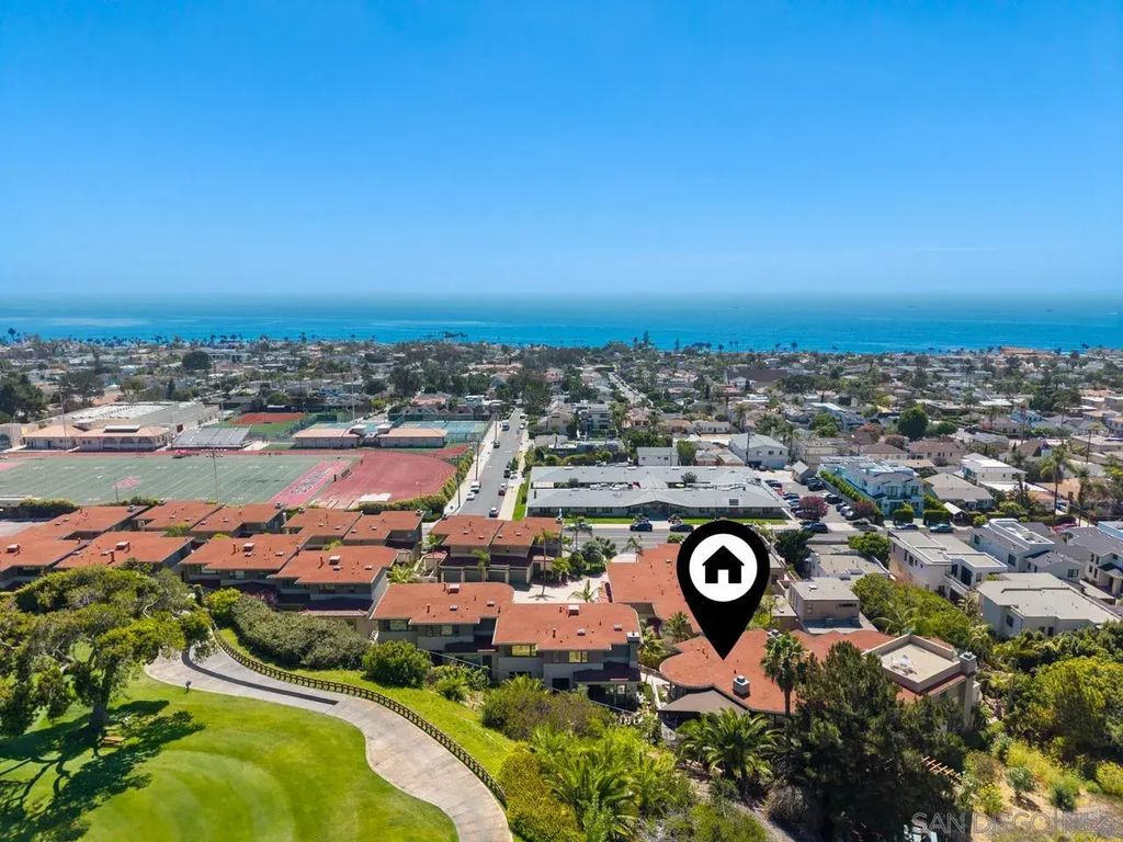7157 Fay Ave, La Jolla