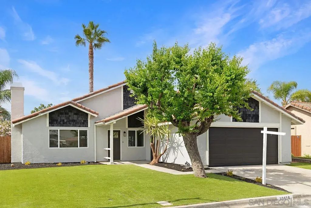 10416 Plaza Paseo Dr, Lakeside