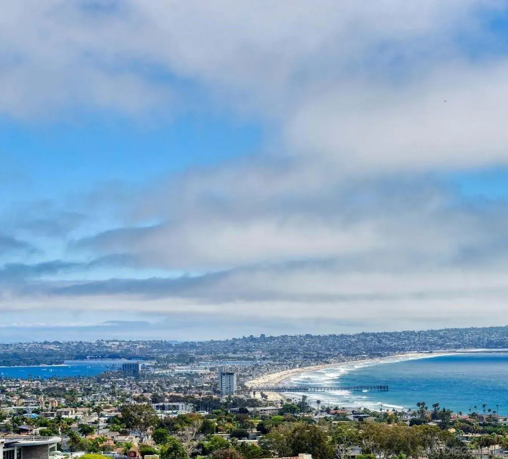 5832 La Jolla Corona Dr, La Jolla