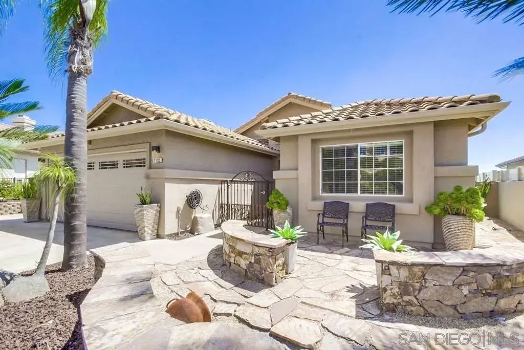 2703 Lobelia, Alpine