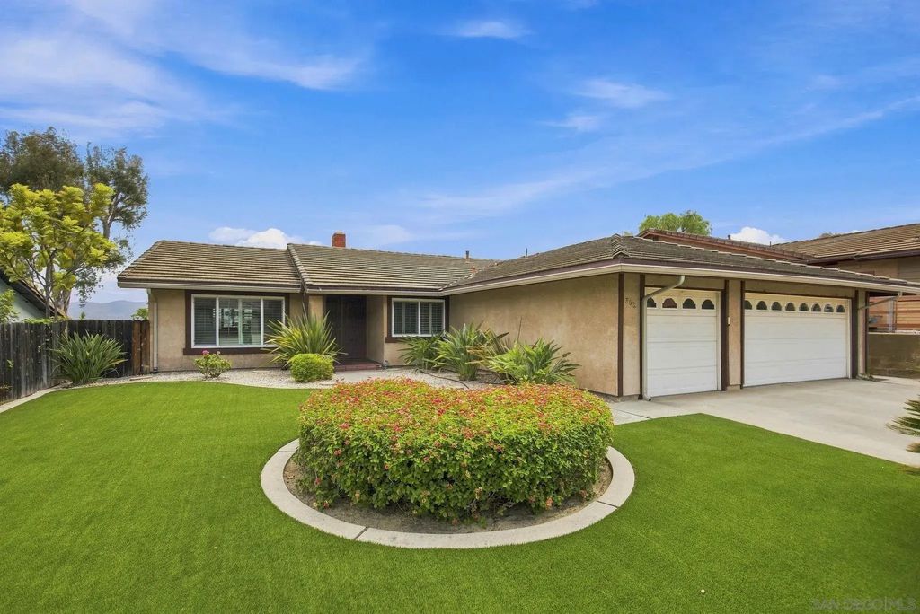 303 Dewane, El Cajon