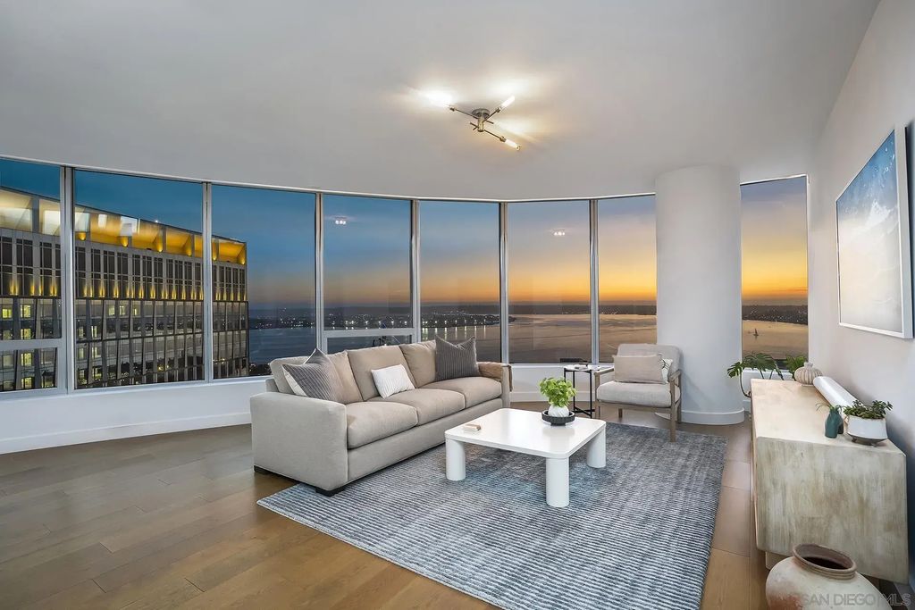 888 W E 2302, DOWNTOWN