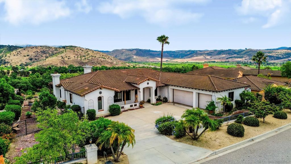 3862 Flowerwood Lane, Fallbrook
