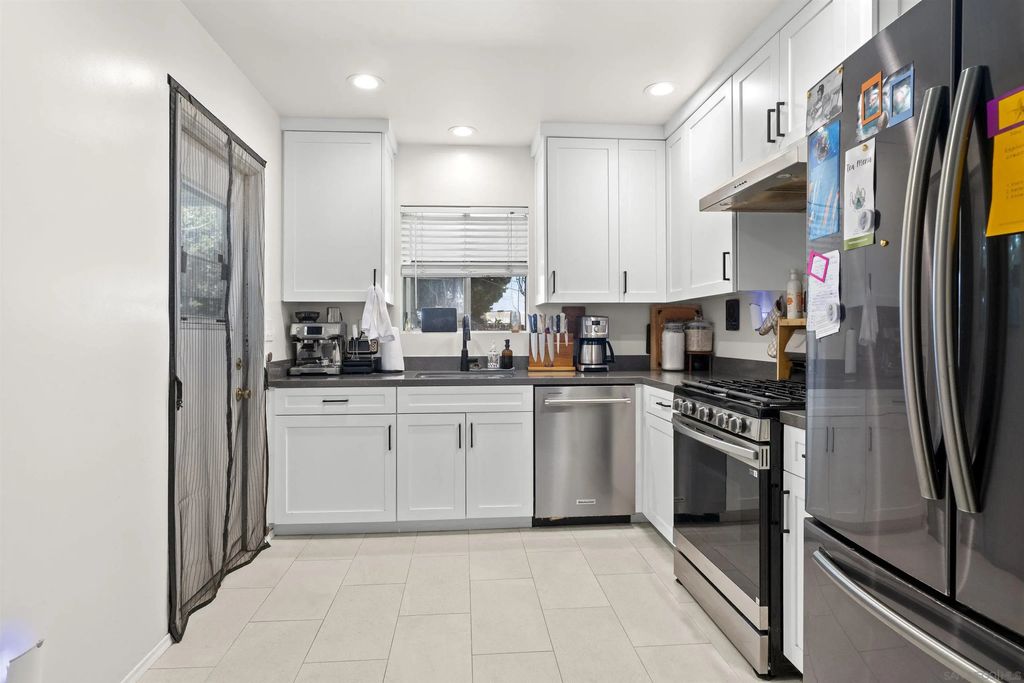 3327-3329 N 41st, CITY HEIGHTS
