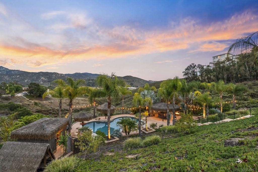 1101 Sierra Linda, Escondido