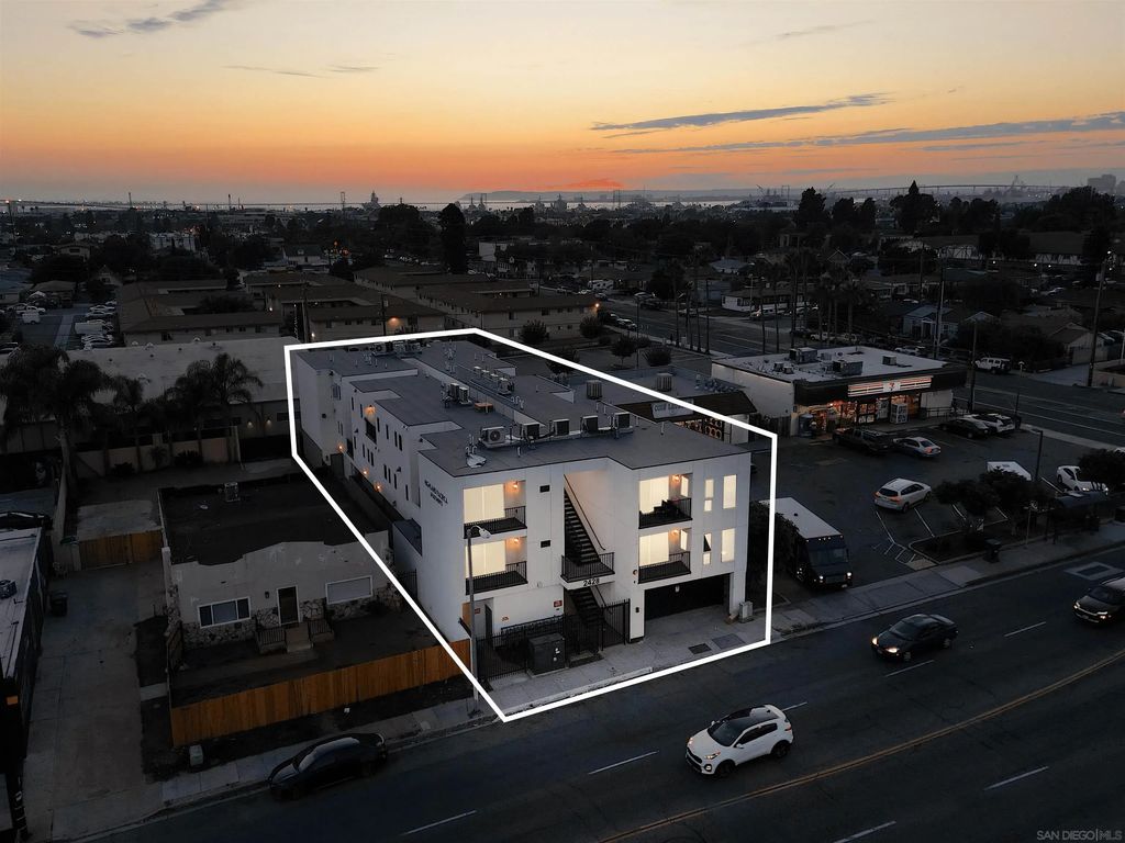 2428 Highland Avenue, National City