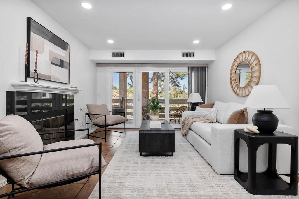 7263 Camino Degrazia 32, LINDA VISTA