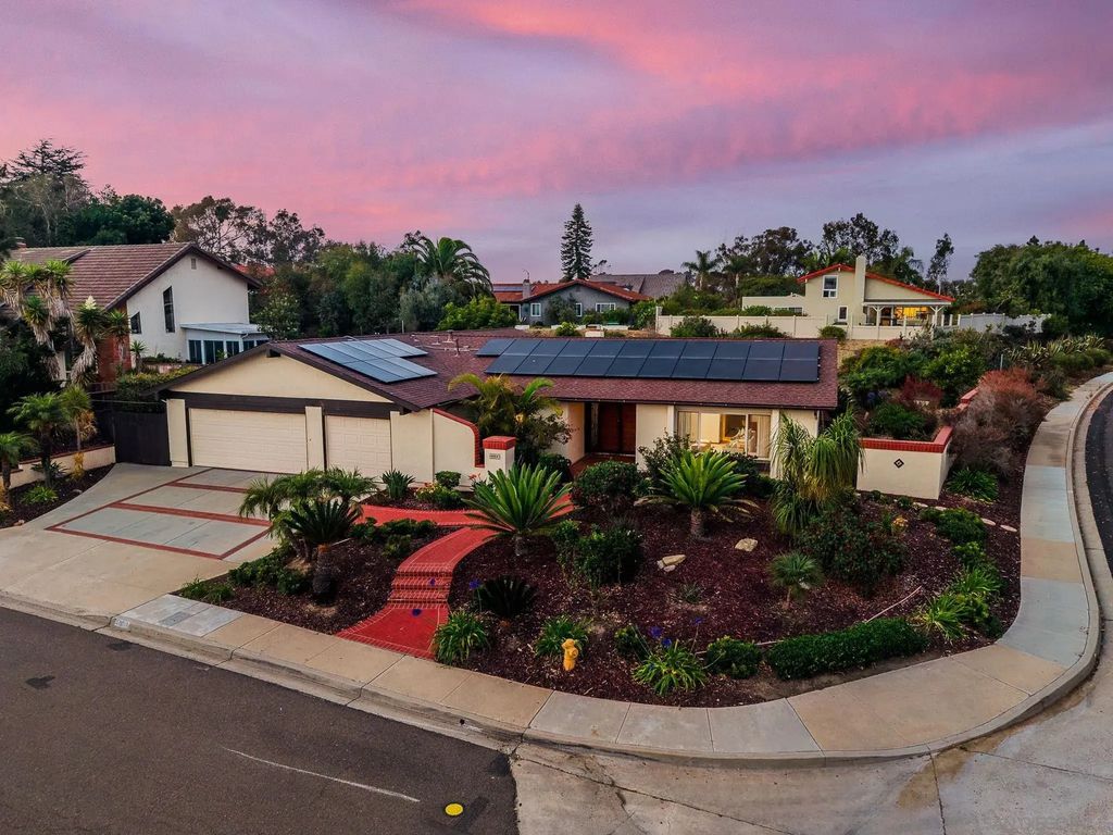 1007 Passiflora Ave, Encinitas