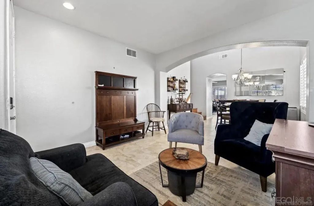 1729 Mendota St, Chula Vista