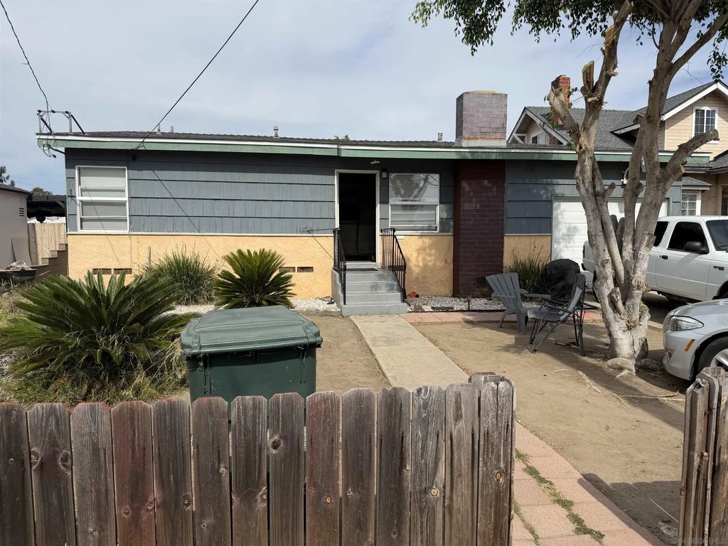 705 Harbison Avenue, National City