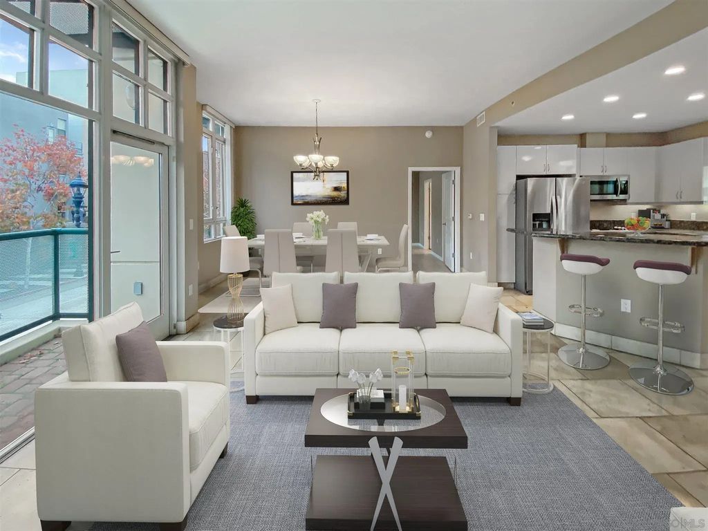 555 Front St 205, DOWNTOWN