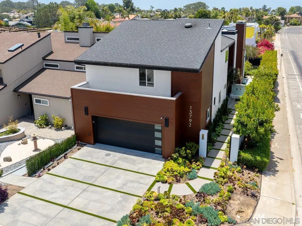 13792 Mercado Dr, Del Mar