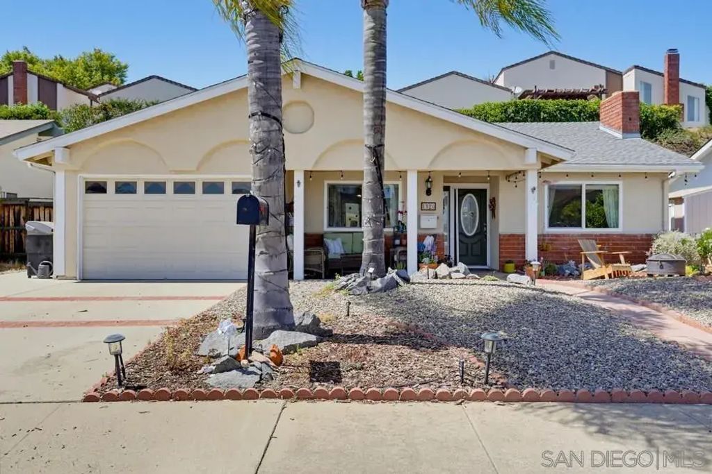 1920 Louis Dr., Escondido