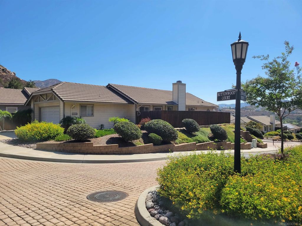 1285 Buttonwood Ct, El Cajon