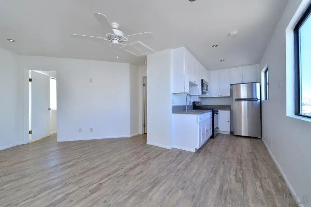 2311 National B, SAN DIEGO