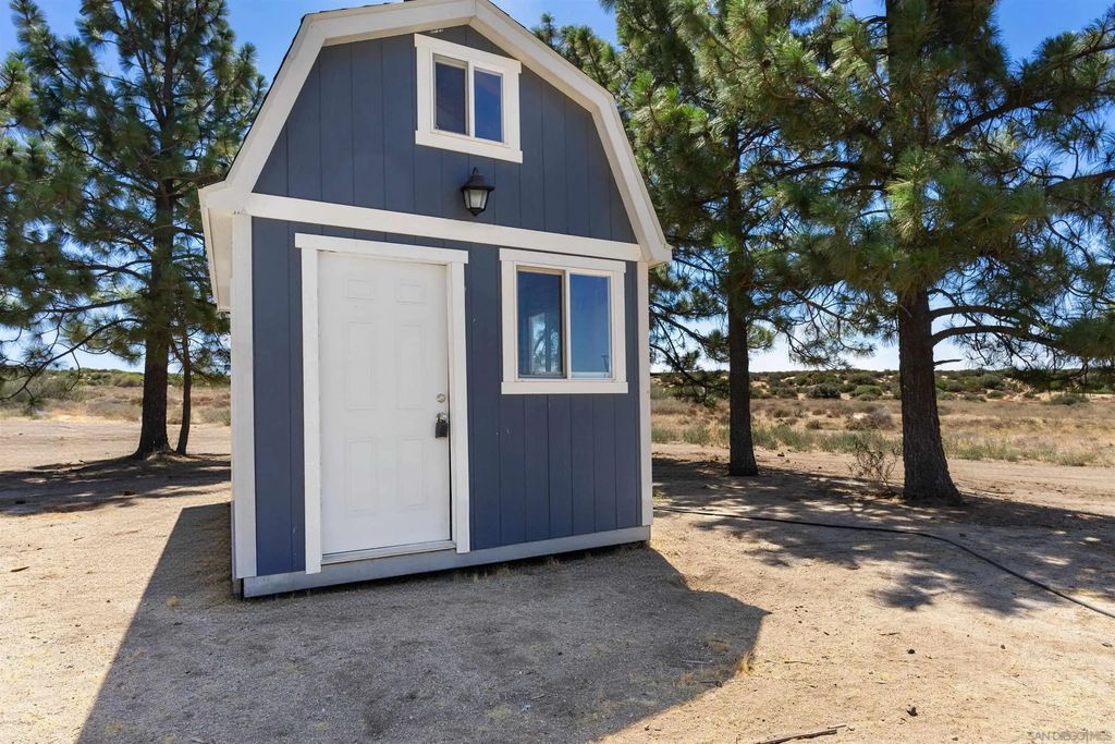 28391 Skyway Dr, Ranchita