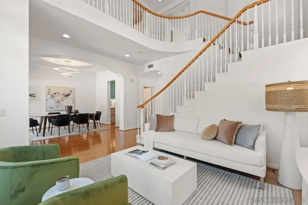 2785 Ridgegate Row, La Jolla