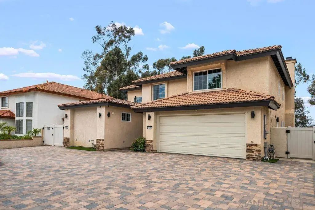 971-969-973 E J St, Chula Vista
