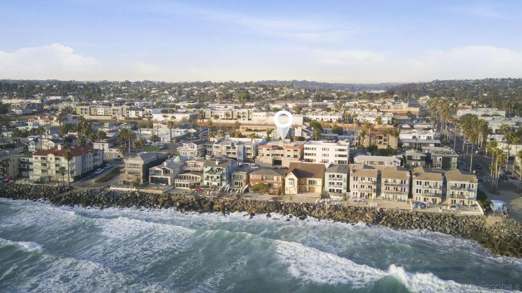1118 S Pacific St Unit B, Oceanside