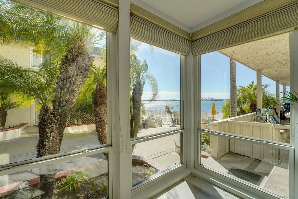 3920 Riviera Dr U, PACIFIC BEACH