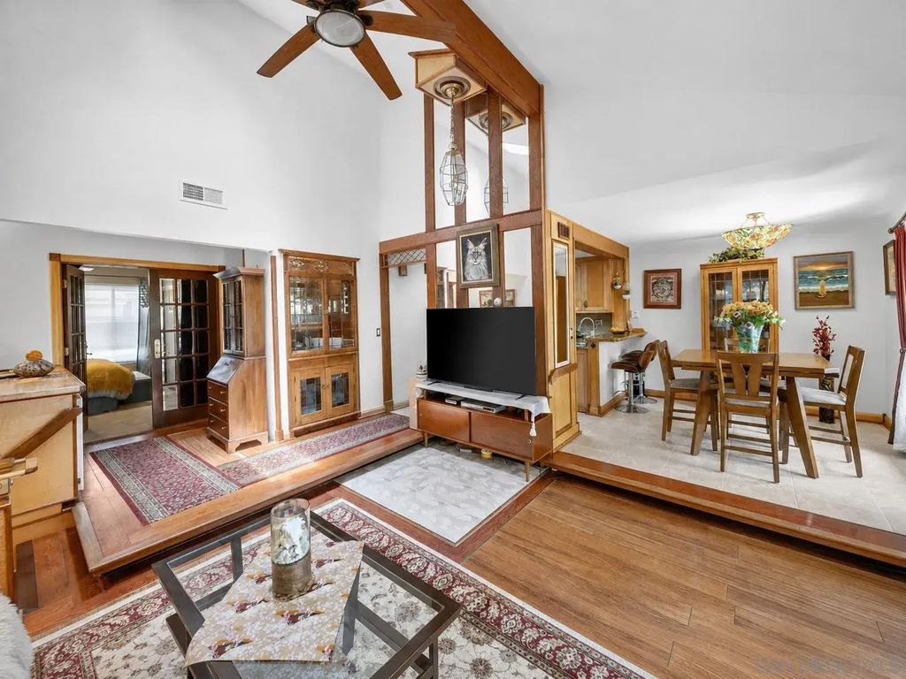 5430 Baltimore Dr 1, La Mesa