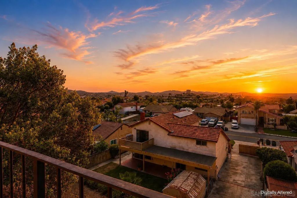 9430 Palomino Ridge, Lakeside