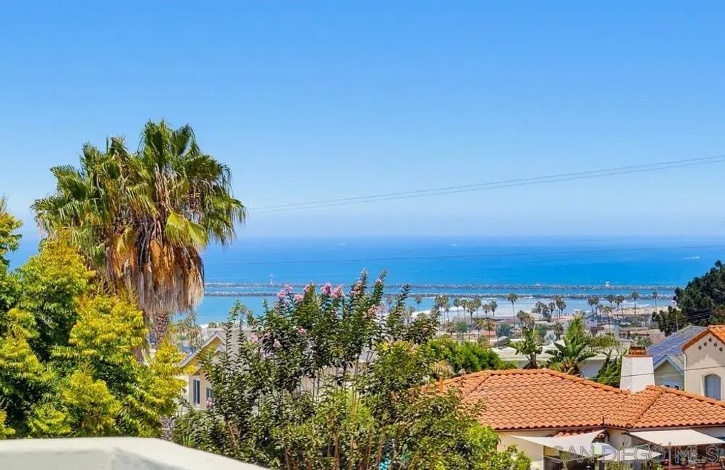 4563 Narragansett Avenue, OCEAN BEACH