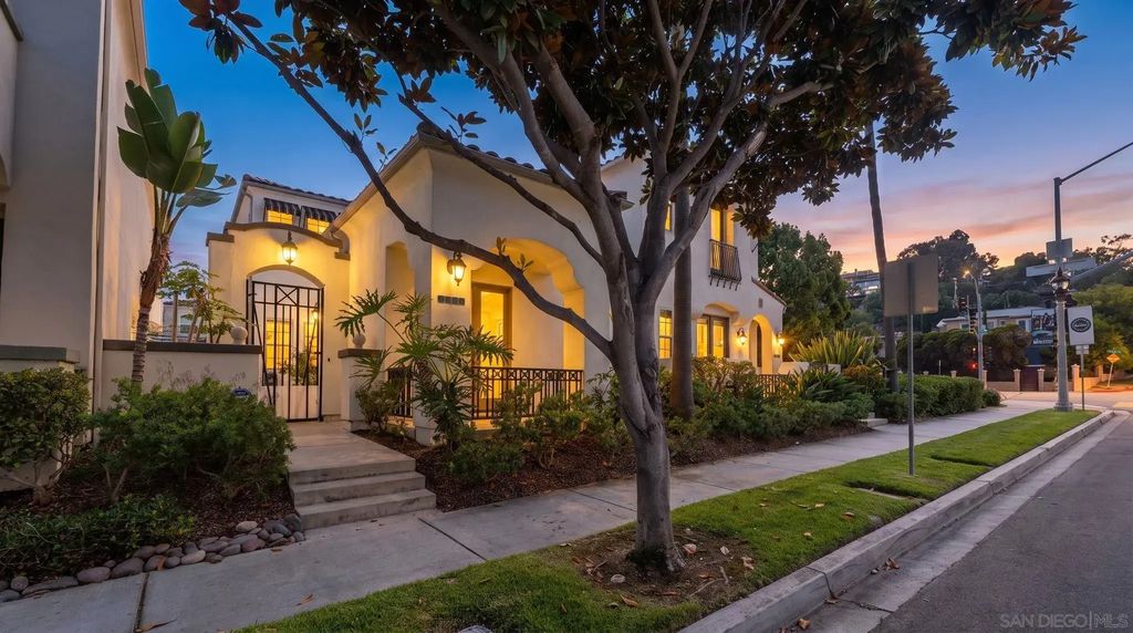 2985 Farragut Rd, POINT LOMA