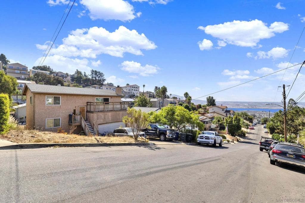 1659 Portola Ave, Spring Valley