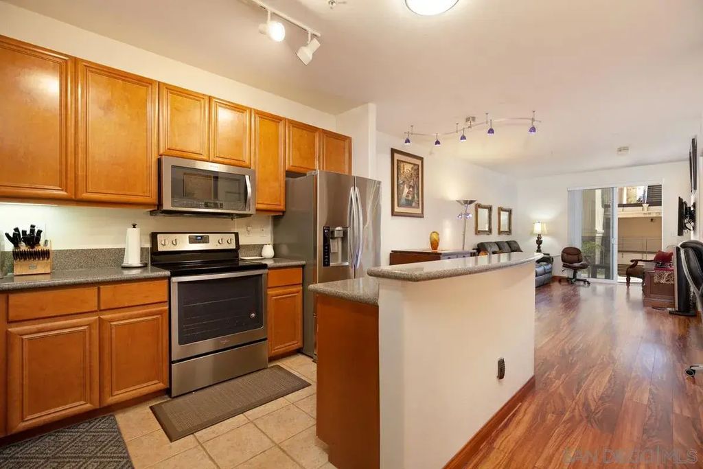 350 K Street 413, Downtown (DT)