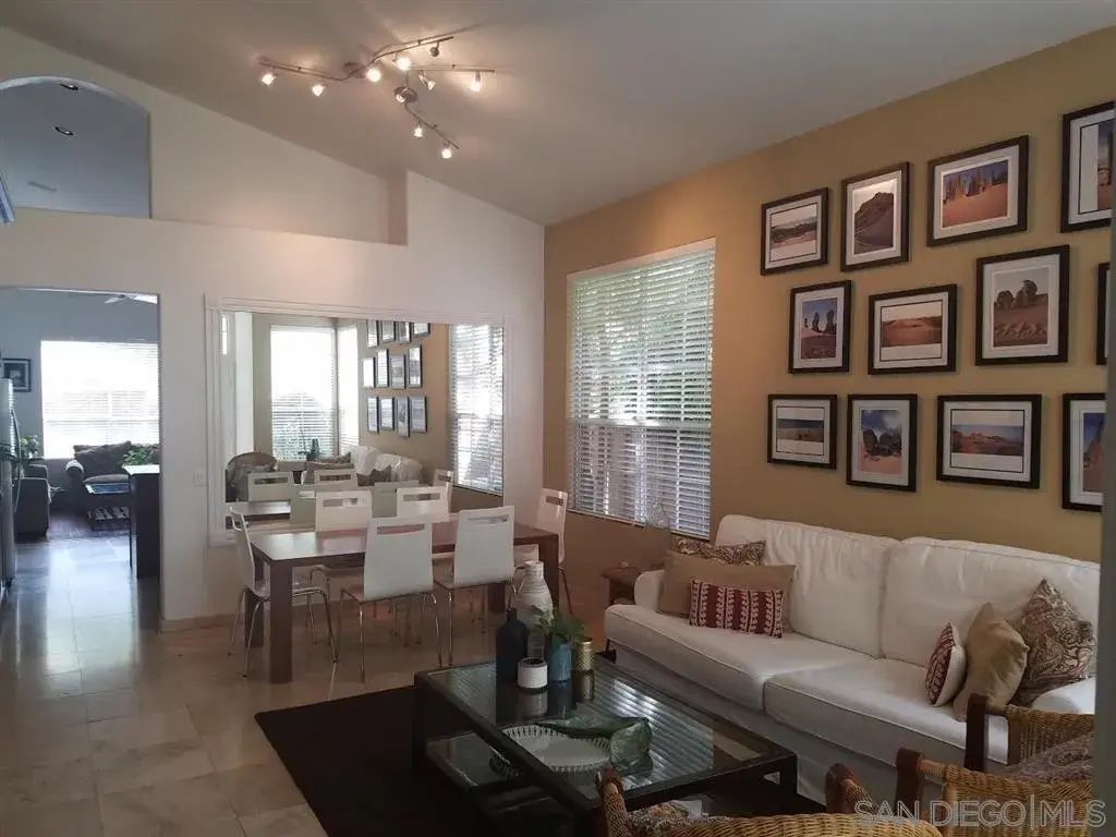 12436 Caminito Valioso, CARMEL VALLEY