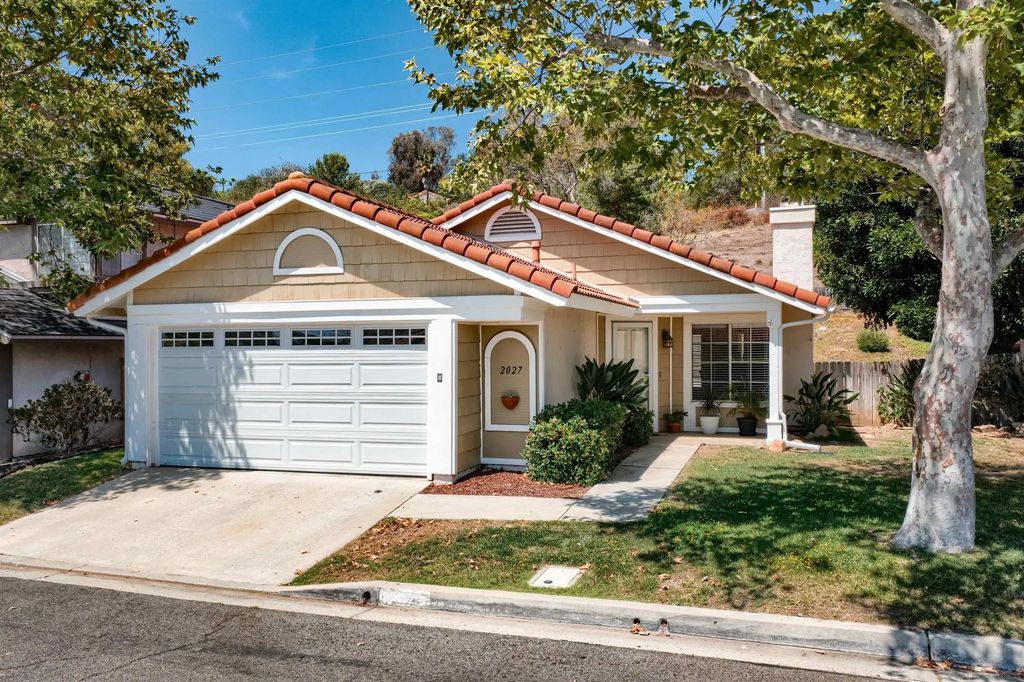 2027 Pointer Glen, Escondido