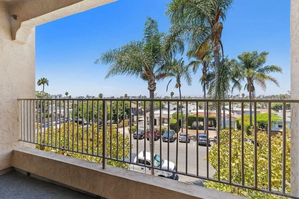 4545 Arizona Street 205, UNIVERSITY HEIGHTS