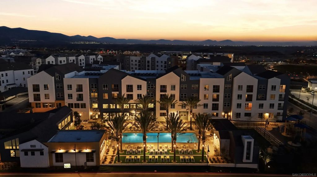 6060 Astra Loop 327, Chula Vista