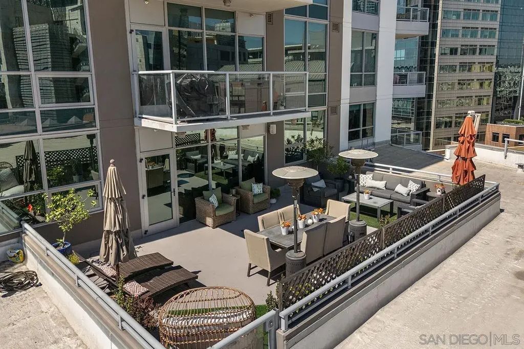 253 10th Avenue 908, DOWNTOWN