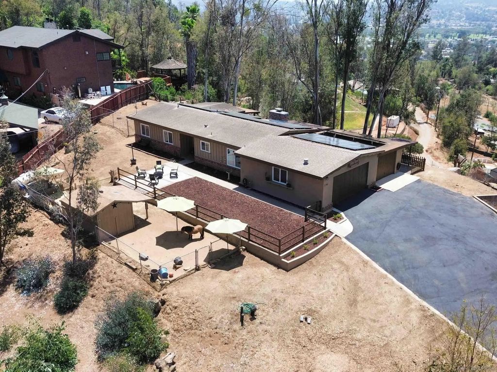 11965 Serena Rd, Lakeside