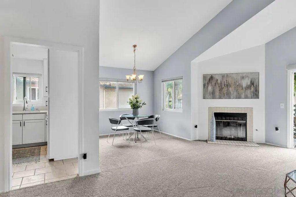 11235 Avenida De Los Lobos C, RANCHO BERNARDO