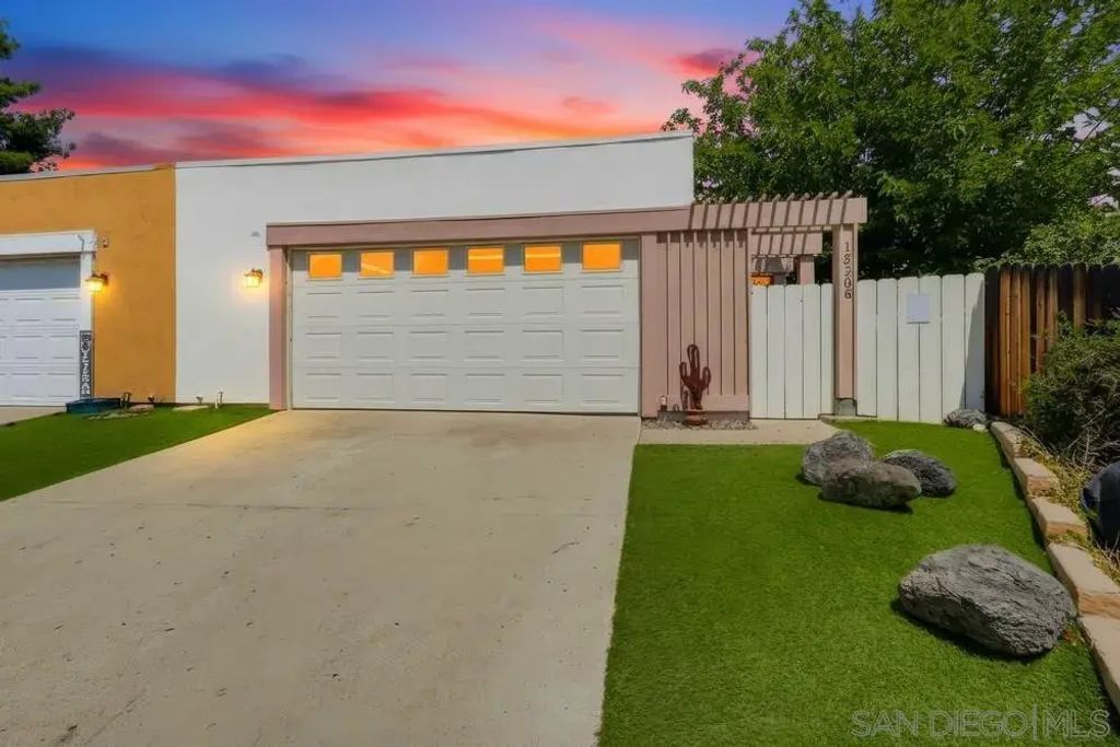 13206 Saddle Ridge Rd, Lakeside