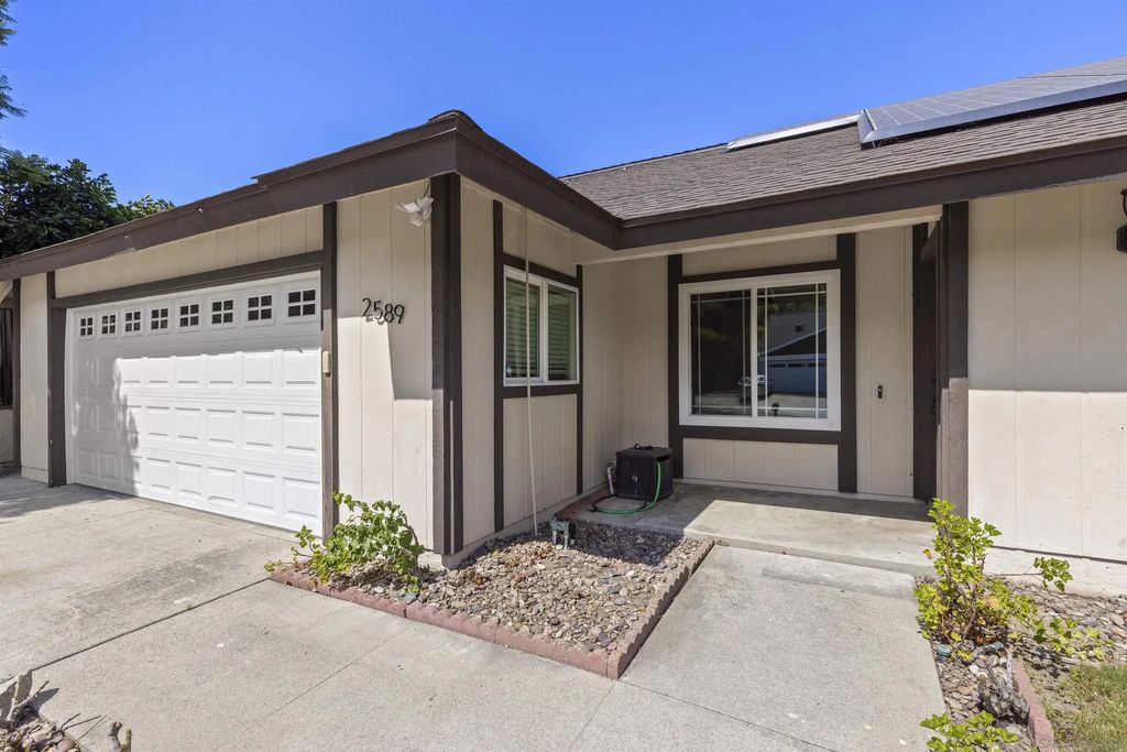 2589 Joann Dr, Oceanside