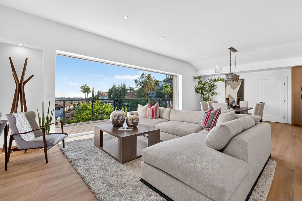 5873 Madra Avenue, DEL CERRO