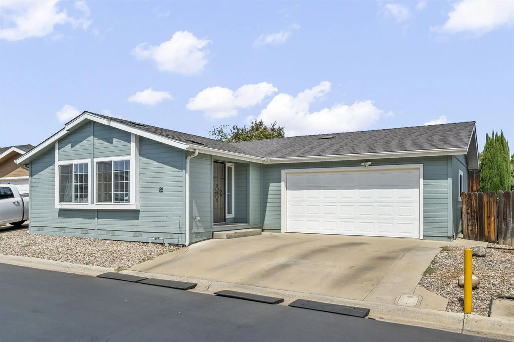 15935 Spring Oaks Rd 82, El Cajon