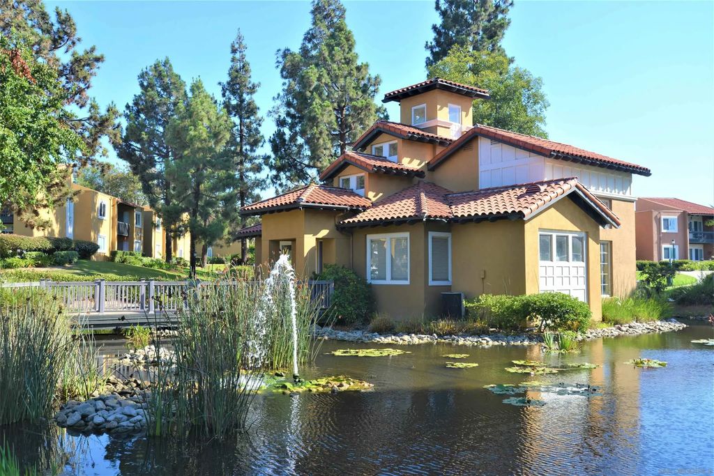 17129 W Bernardo Drive 201, RANCHO BERNARDO